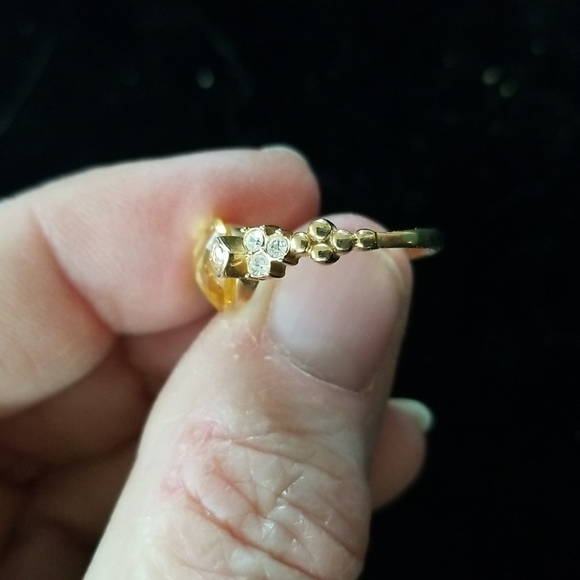 Ring - Picture 3 of 4